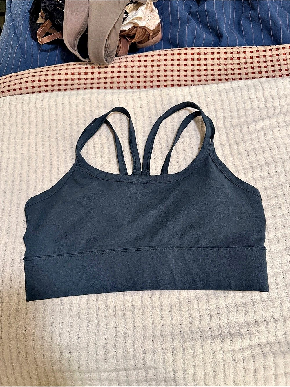 Fabletics Women's Sports Bra in Green NWOT